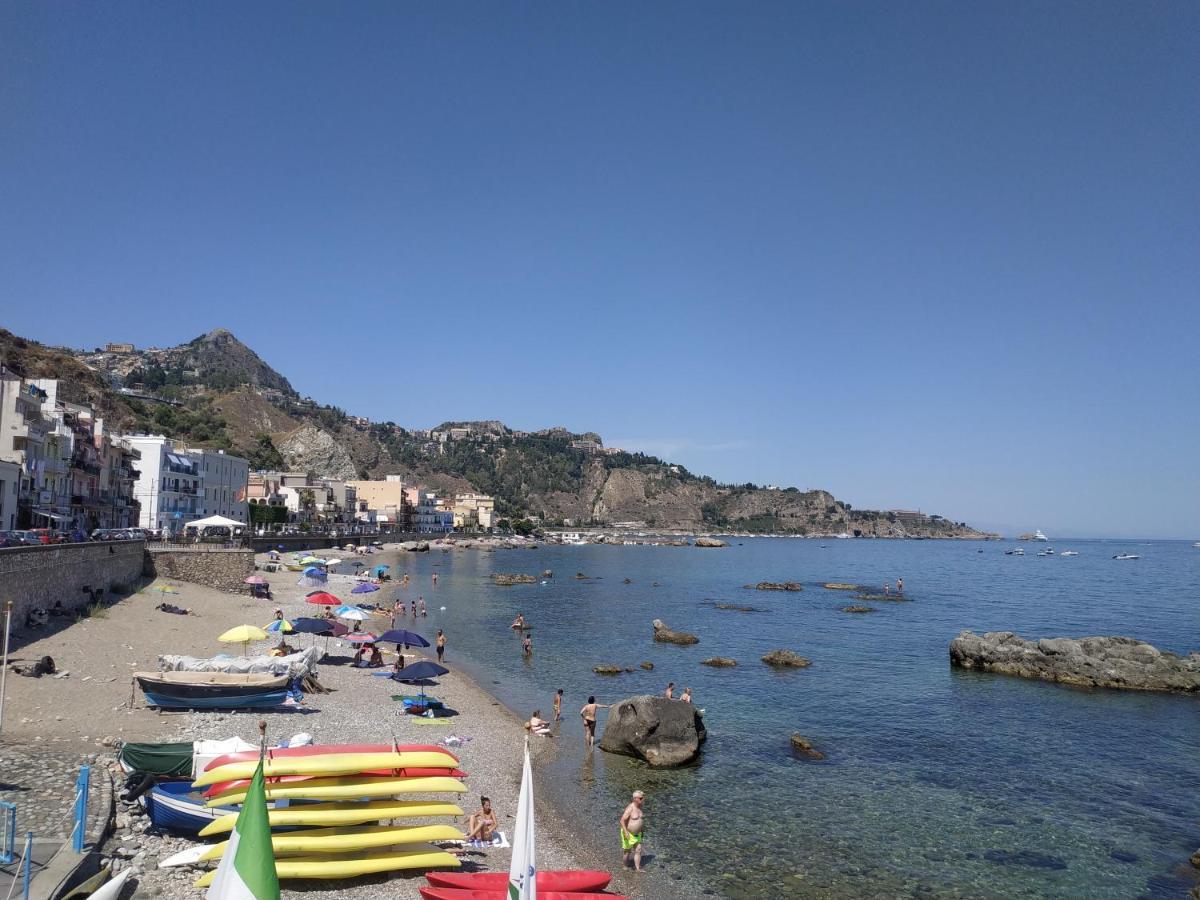 גיארדיני נאקסוס Suite Sul Mare מראה חיצוני תמונה