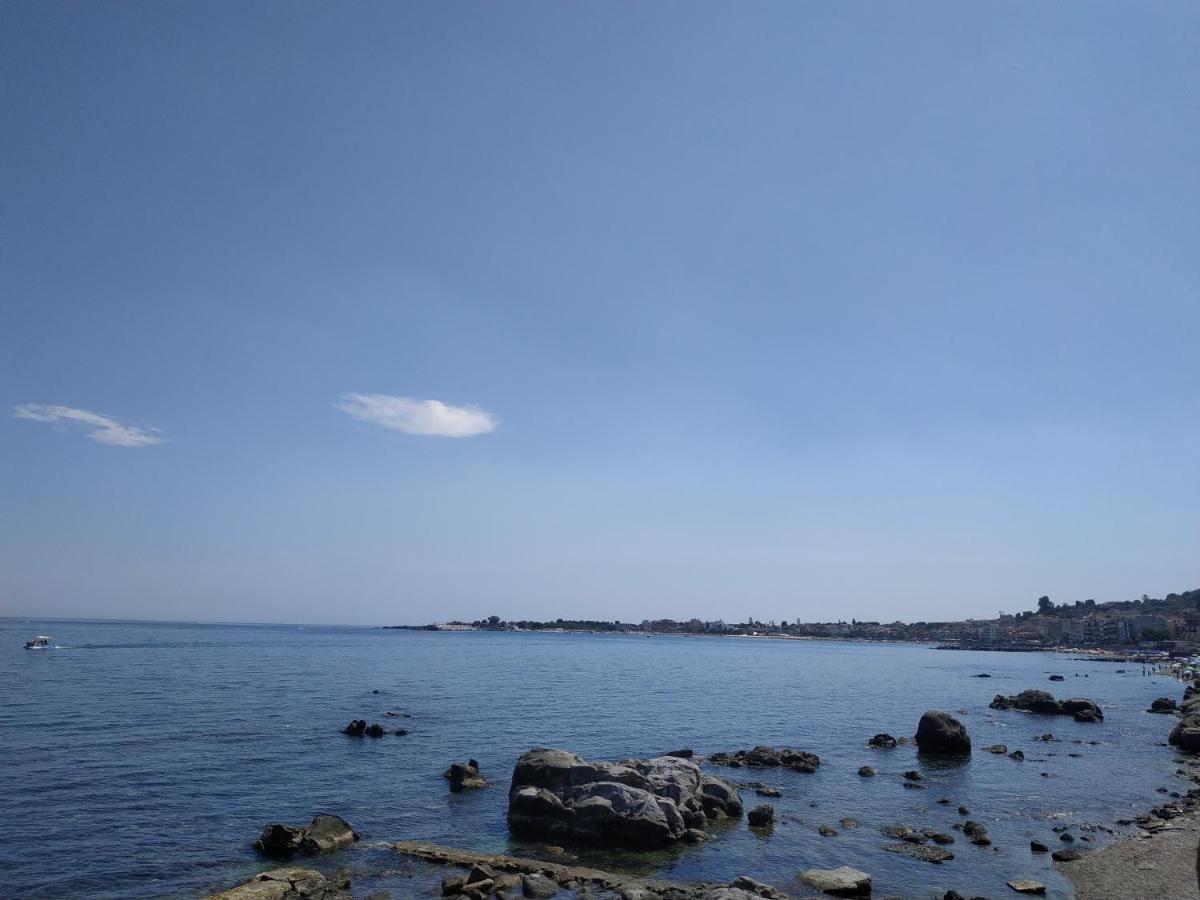 גיארדיני נאקסוס Suite Sul Mare מראה חיצוני תמונה