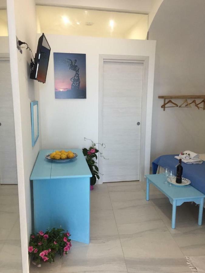 גיארדיני נאקסוס Suite Sul Mare מראה חיצוני תמונה